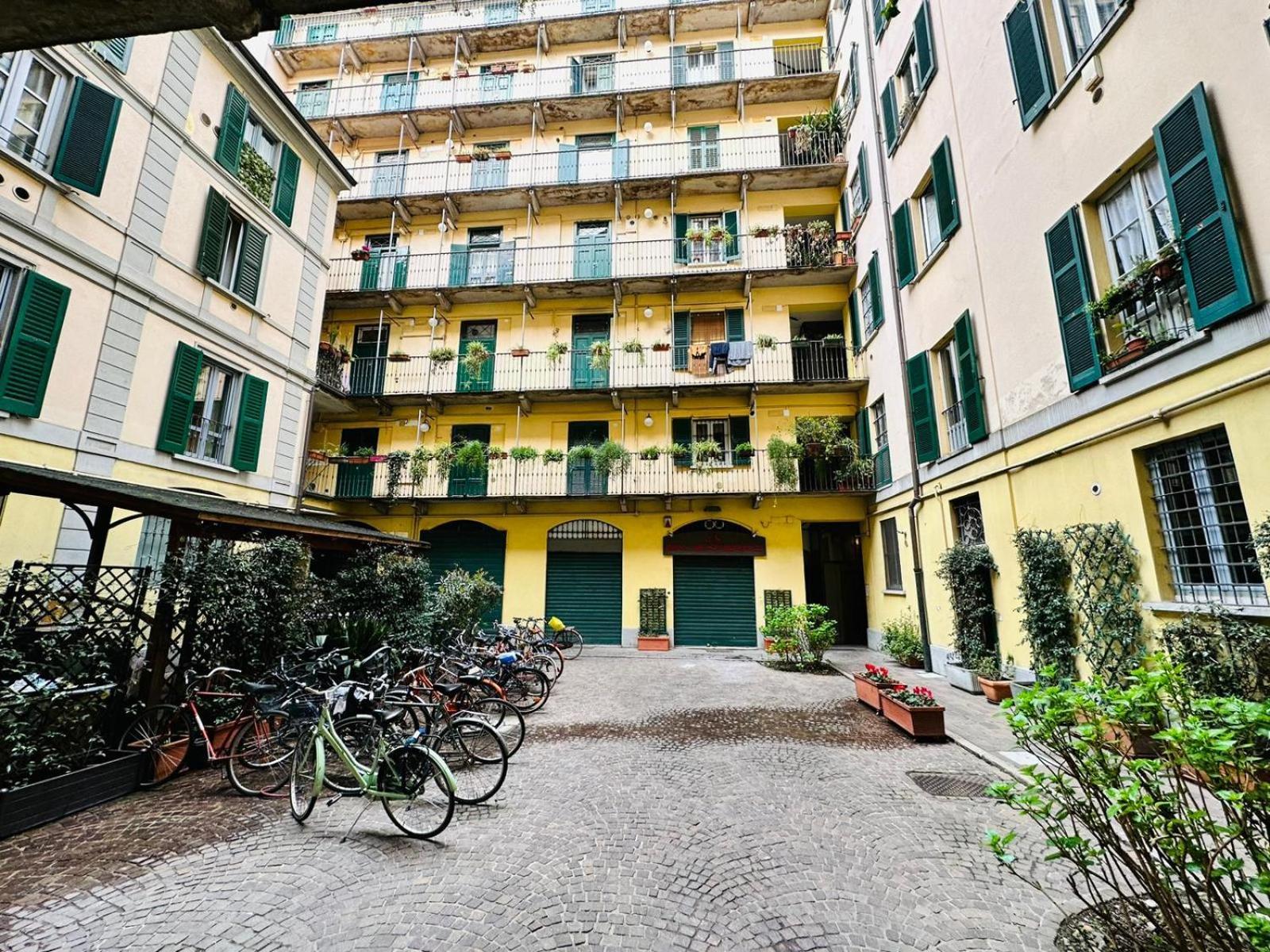 Comecasa Studio Vicino Stazione Centrale Milan Exterior photo